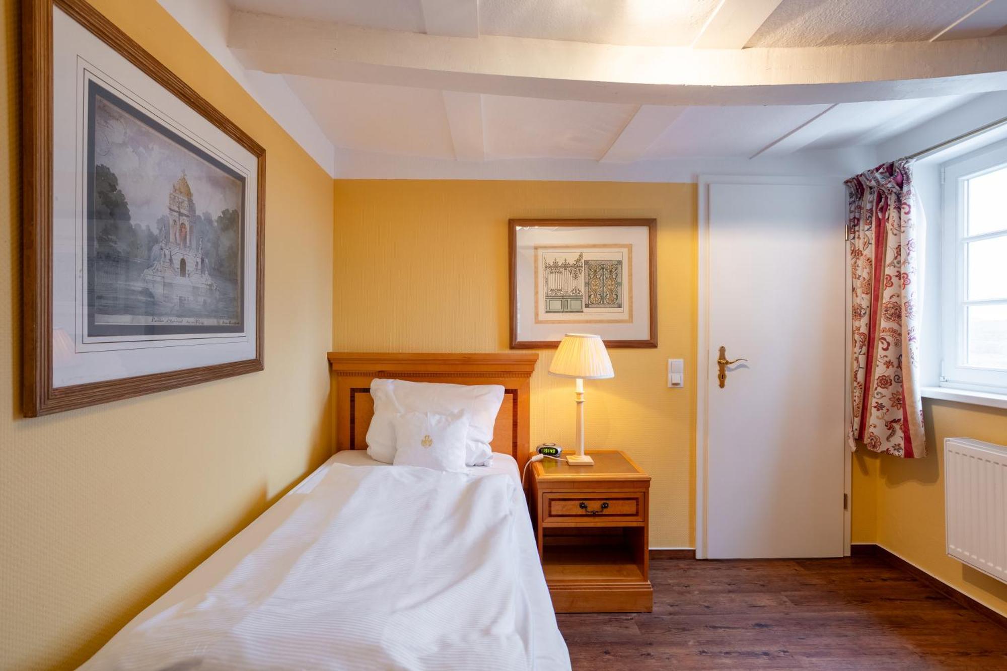 Burghotel Staufenberg Staufenberg  Esterno foto