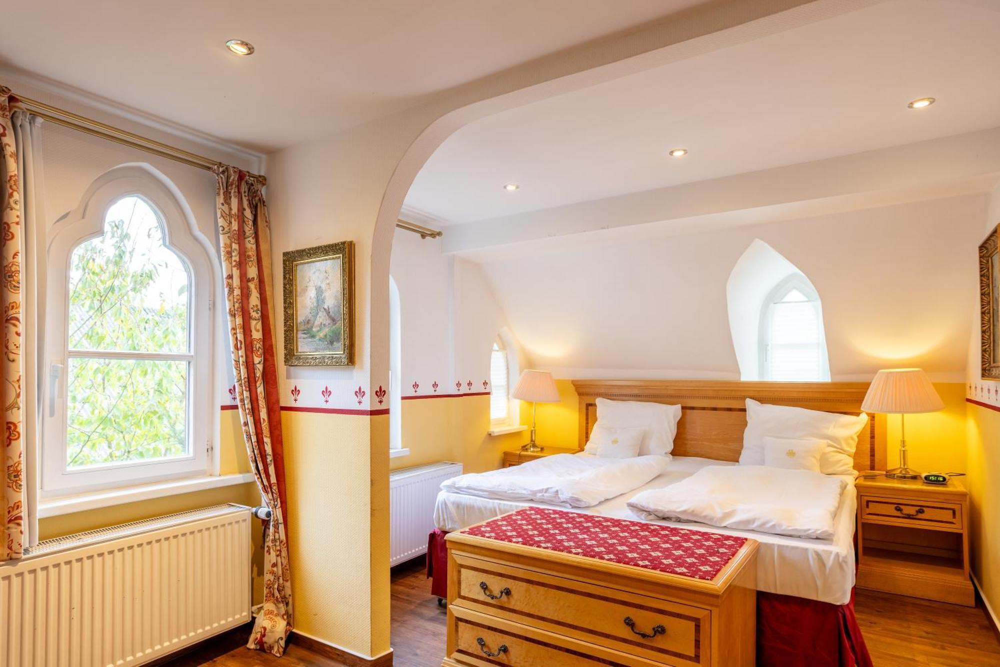 Burghotel Staufenberg Staufenberg  Esterno foto