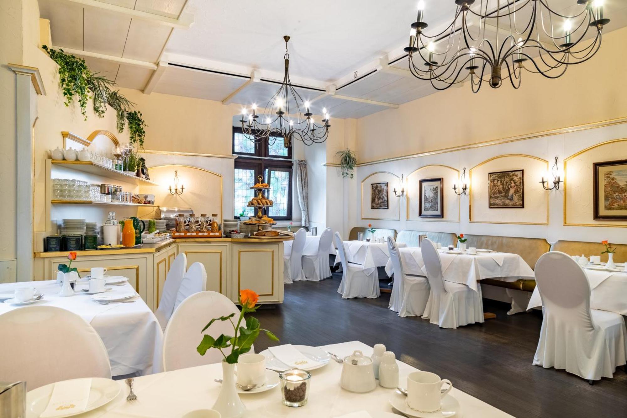 Burghotel Staufenberg Staufenberg  Esterno foto
