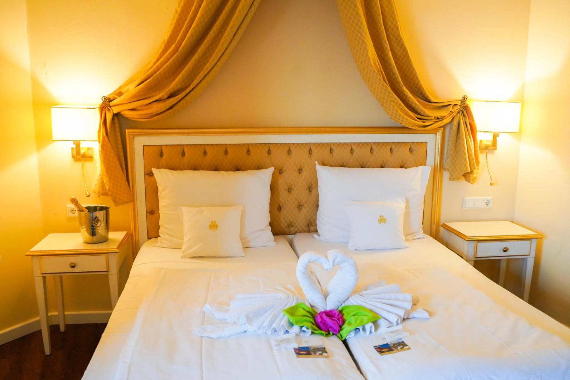 Burghotel Staufenberg Staufenberg  Esterno foto