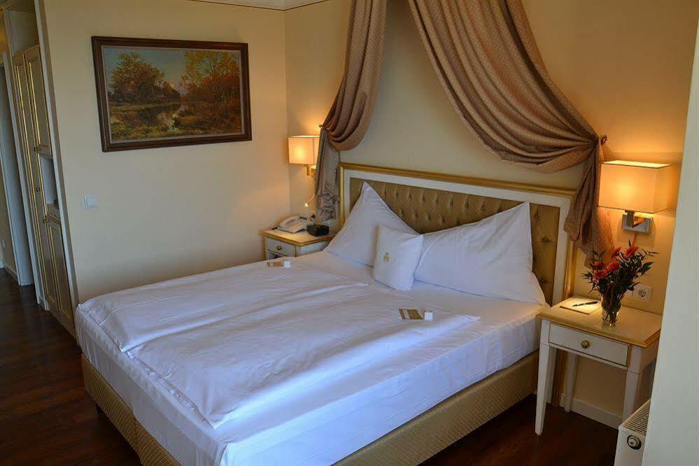 Burghotel Staufenberg Staufenberg  Esterno foto
